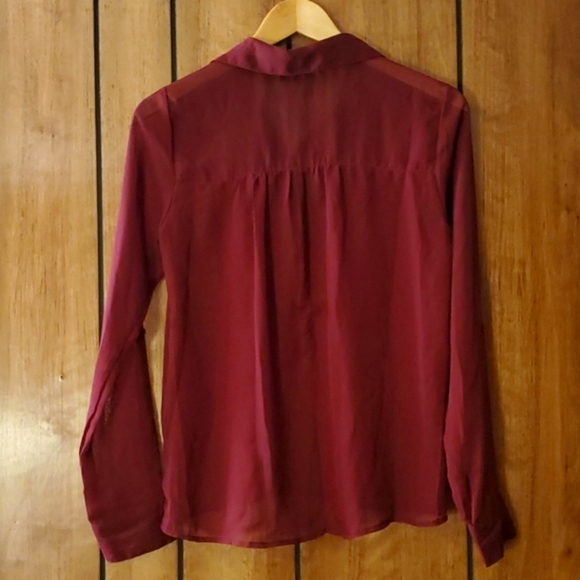 ⭐️ 3/$15 ⭐️ Sheer blouse - Picture 2 of 10